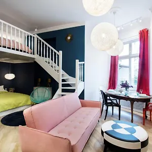 https://art-apartment.krakowhotelspoland.com